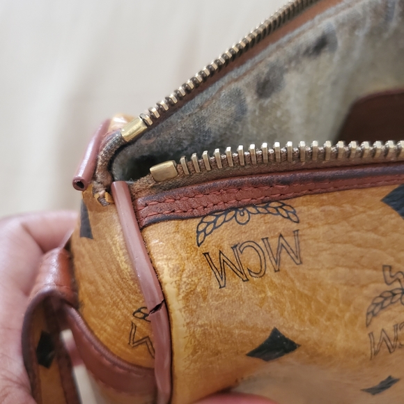 Vintage MCM crossbody bag - Picture 8 of 9